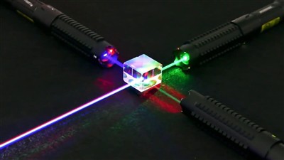 Aký farebný laser je najnebezpečnejší?